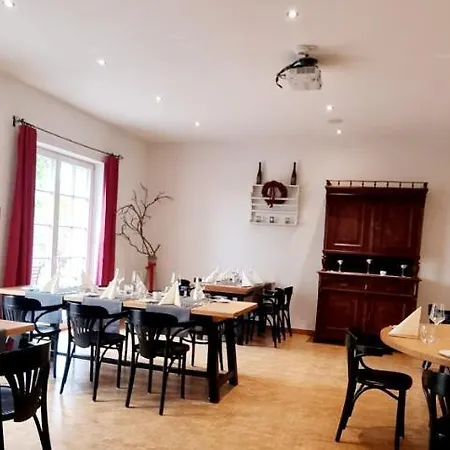 Wirtshaus Leindl מלון