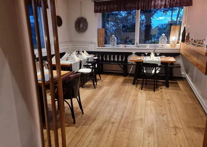 Wirtshaus Leindl 多瑙河畔克雷姆斯